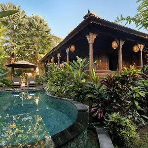  Villa Kawan Antique